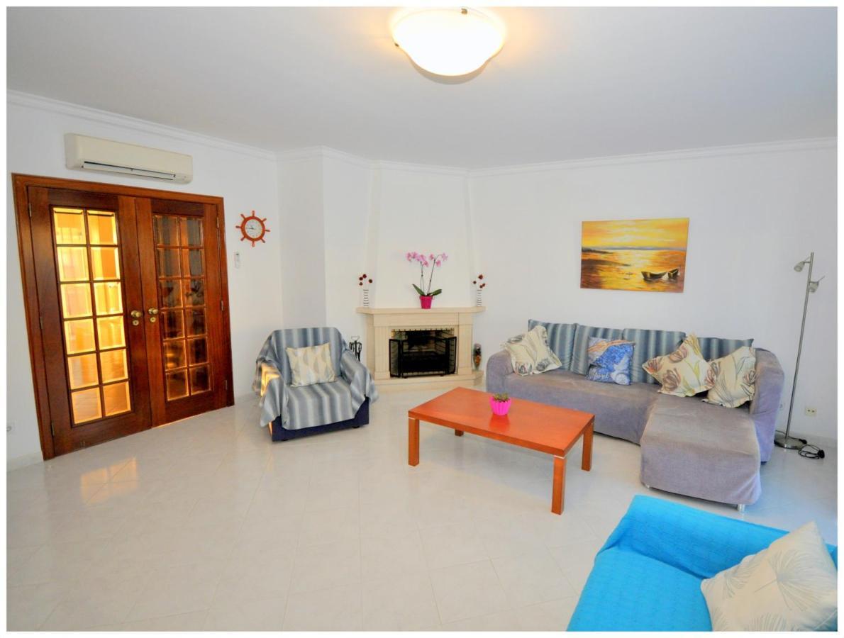 Apartamentos Capitolina クアルテイラ エクステリア 写真